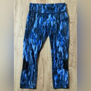 Lululemon Pace Rival Crop Leggings Women’s Size‎ 4 Blue Black Mesh Pockets